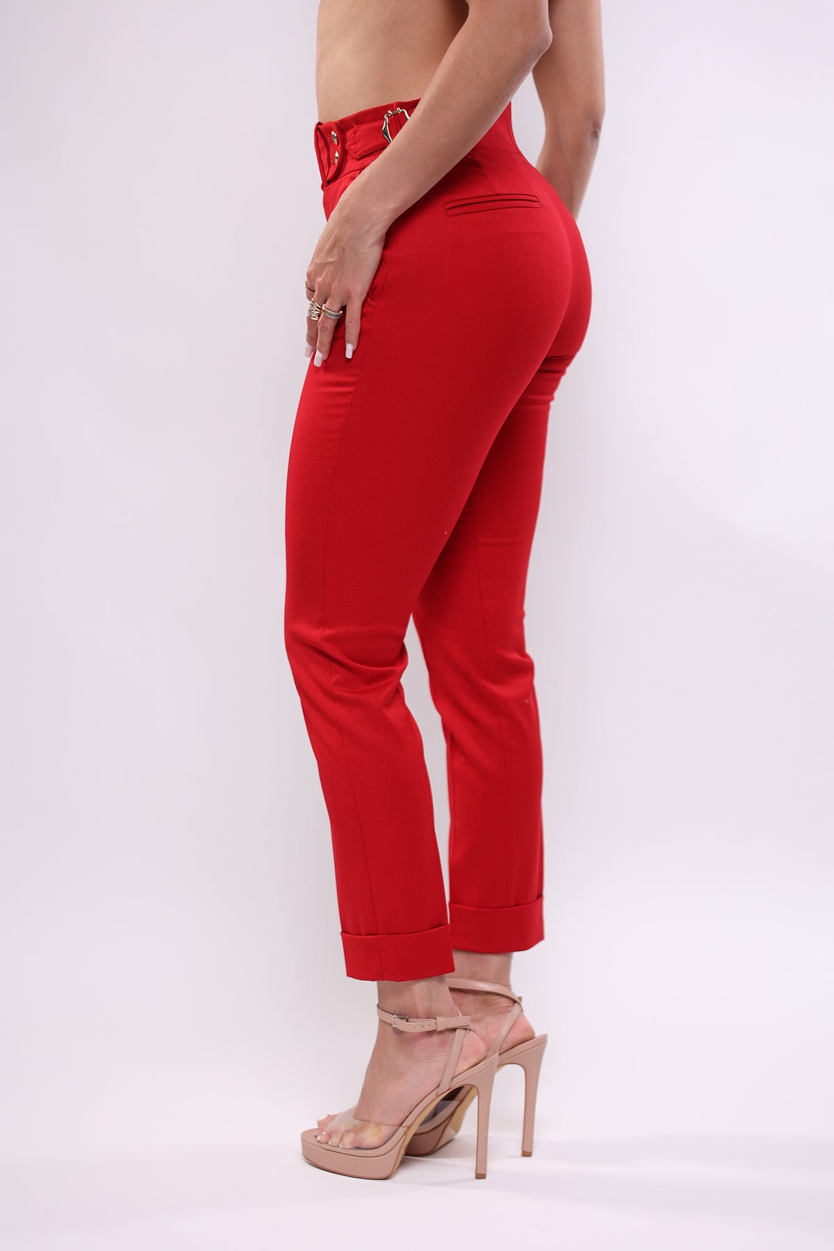 Pantalone rosso a sigaro
