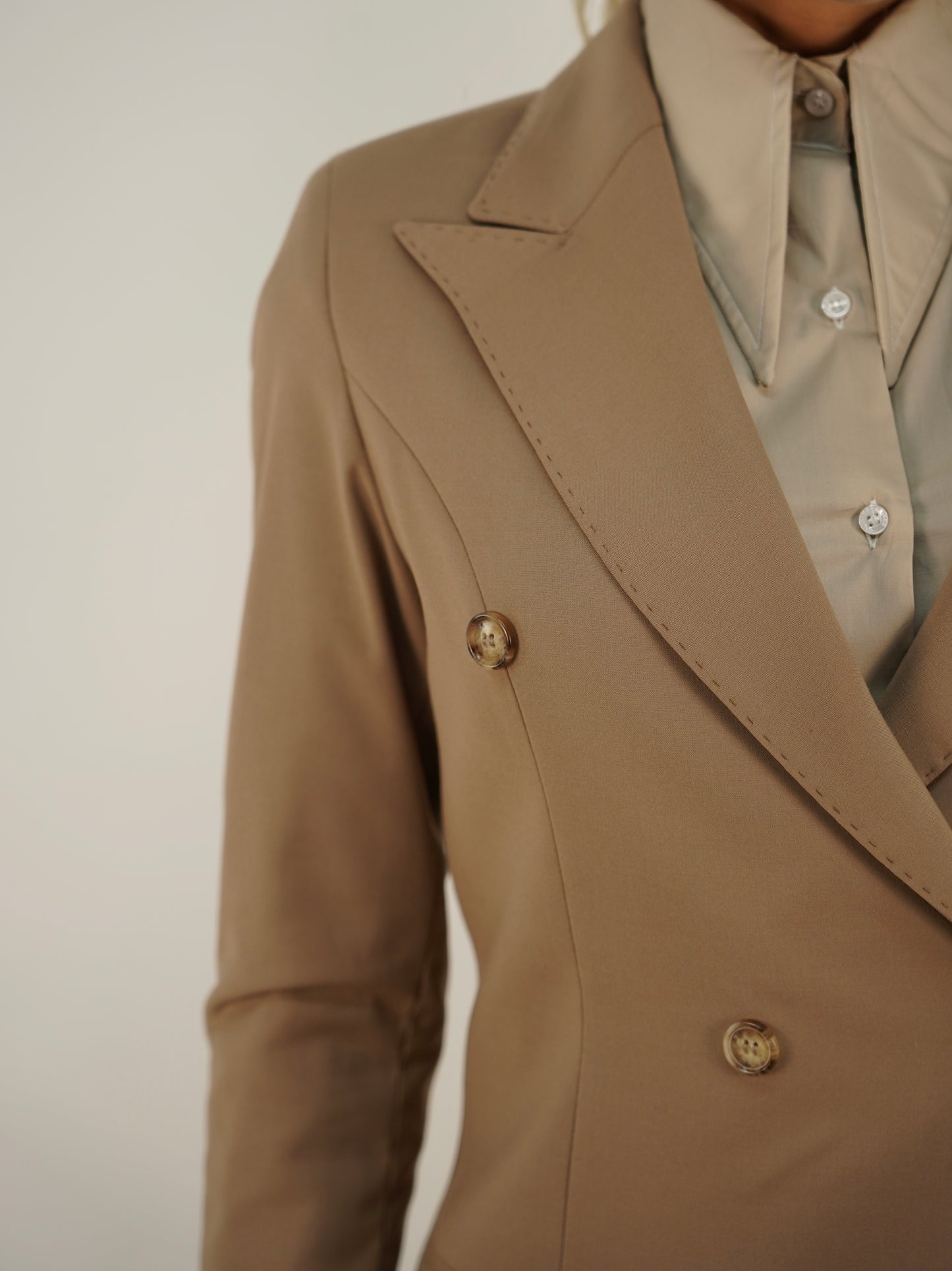 Giacca doppiopetto Tortora