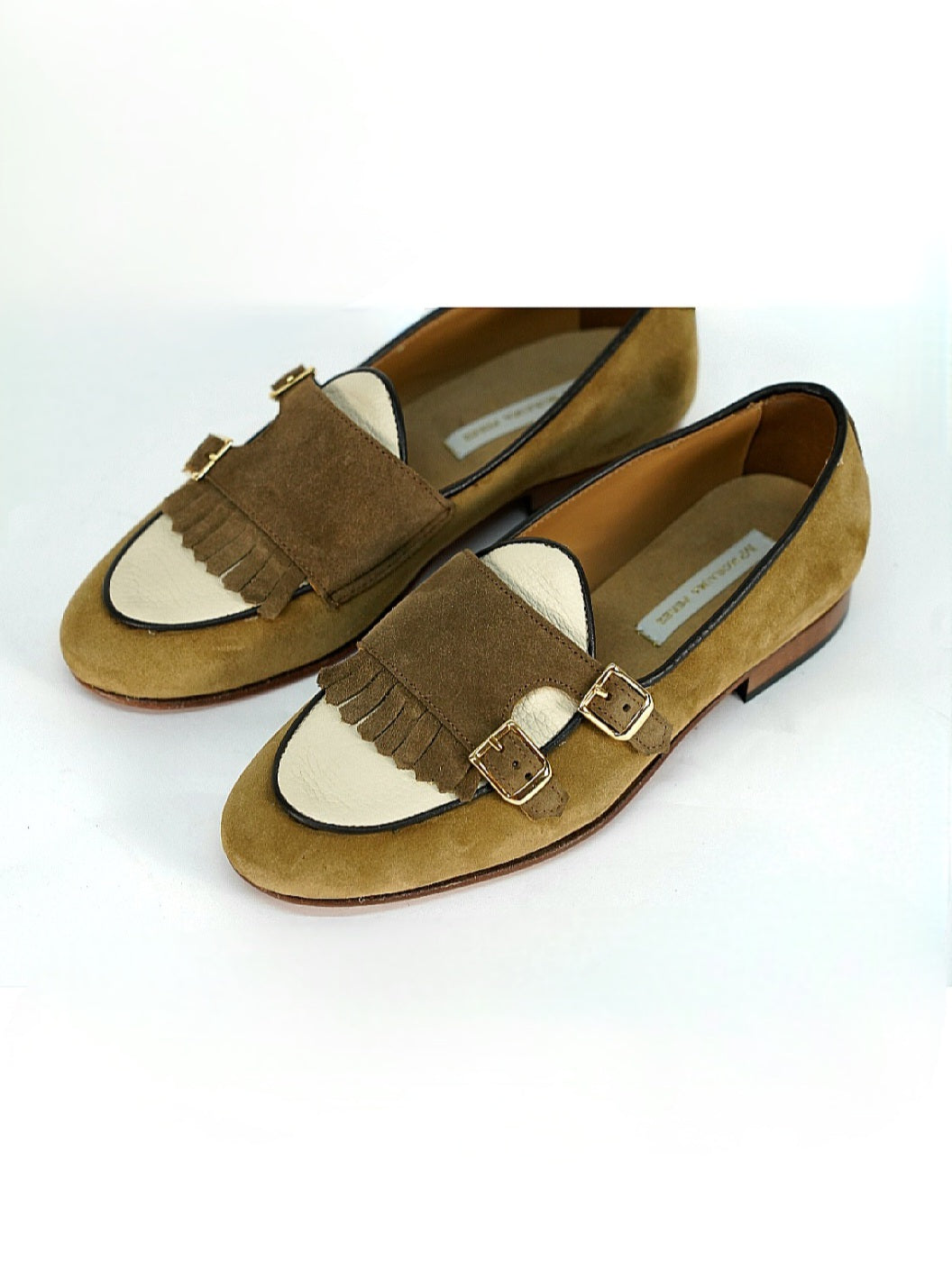 Mocassino in pelle scamosciata con suola in vero cuoio