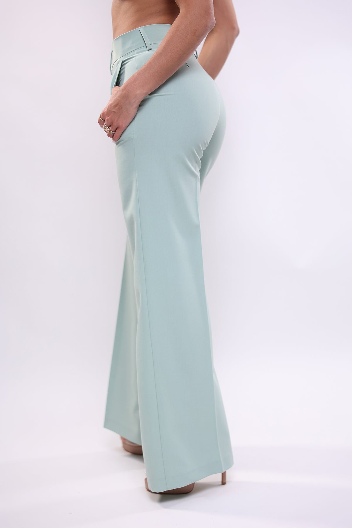 Pantalone a palazzo verde acqua