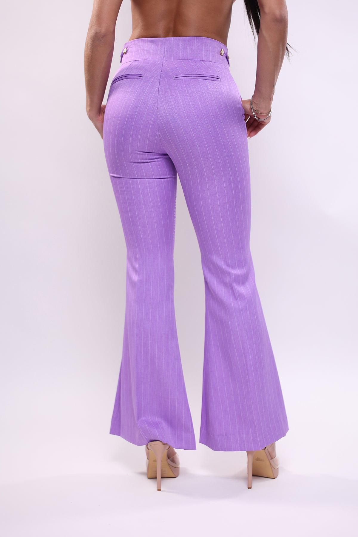 Pantalone a zampa lilla gessato