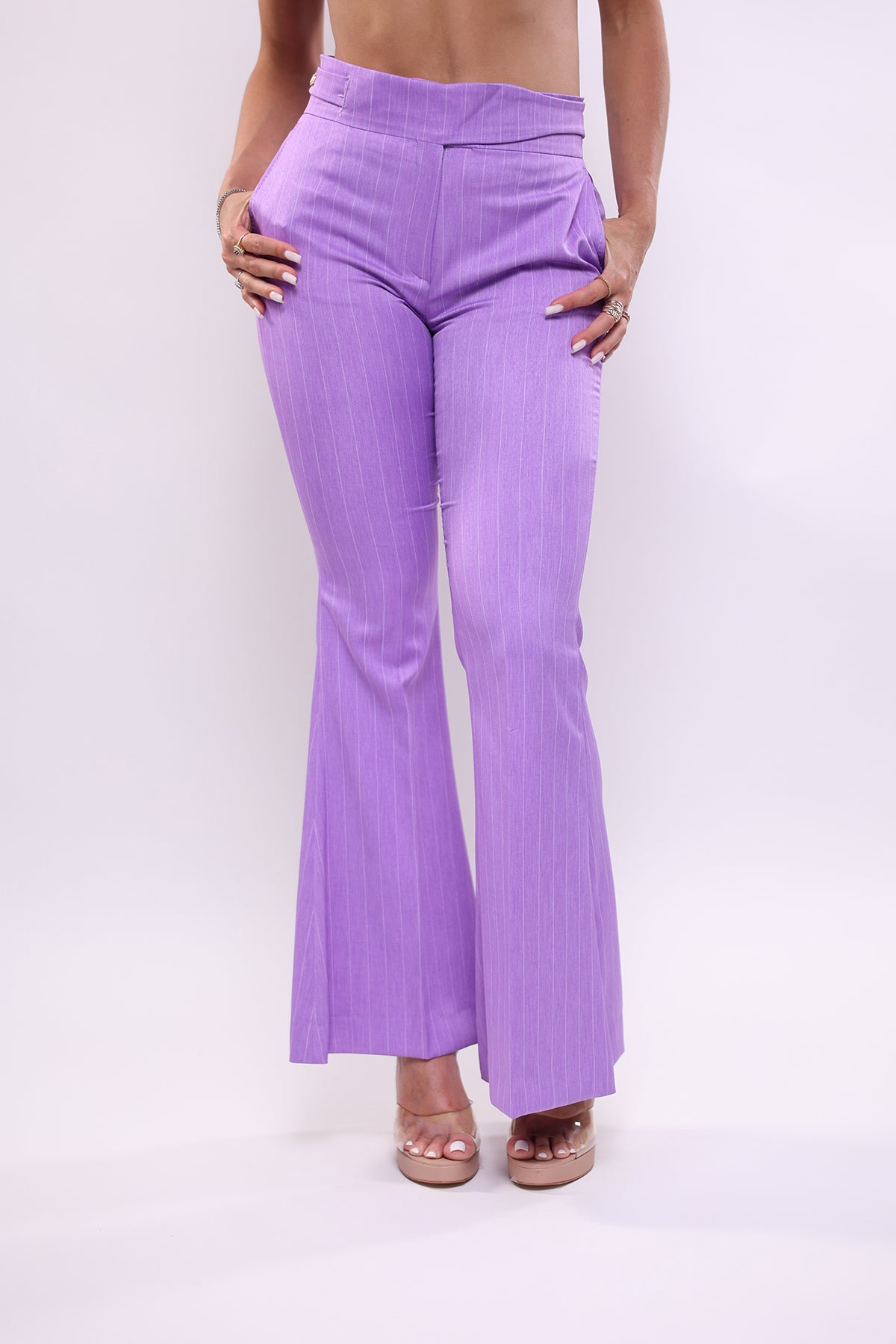 Pantalone a zampa lilla gessato